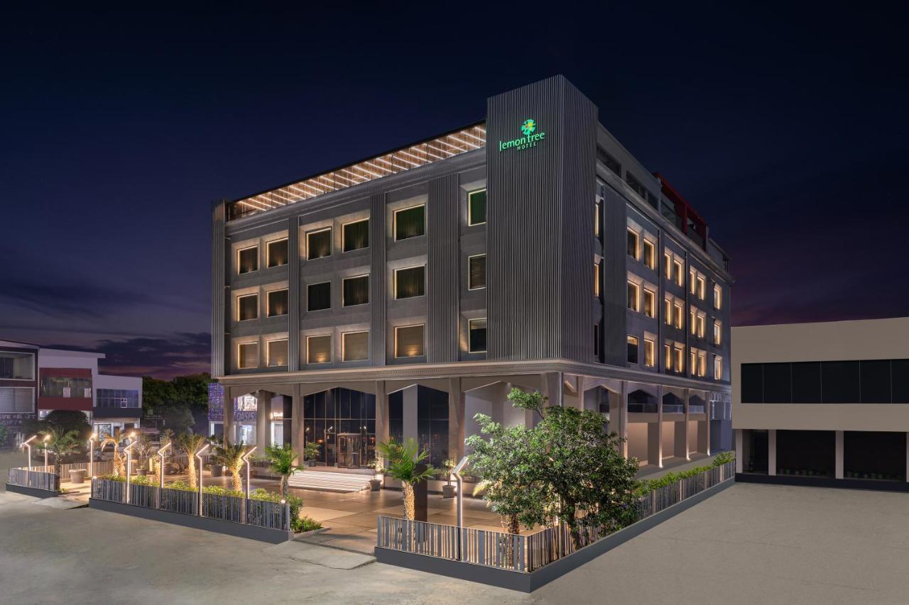 Lemon Tree Hotel, Hisār Exterior foto